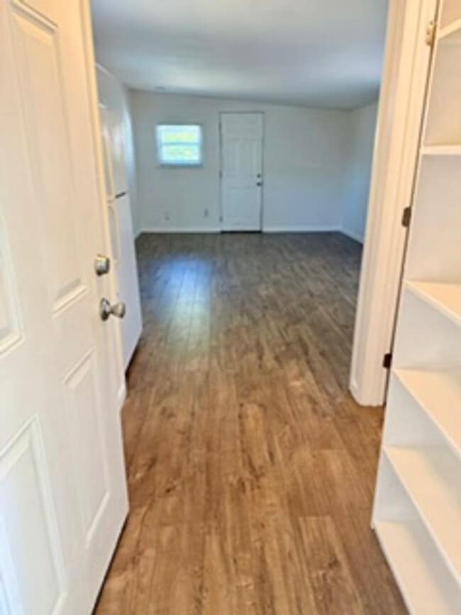 Photo - 1724 1/2 Delaware Ave - West Sacramento 95691