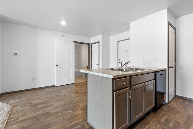 Photo - Yukon at Benson