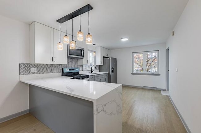 Photo - 3420 S Austin Blvd