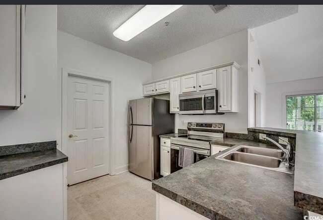 Photo - Coastal Living Made Easy – 3BR Condo for Rent