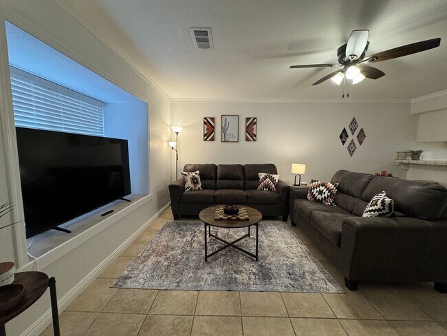 Photo - 2 BR Furnished Condo on the Colorado River with Utilities included Unidad 3