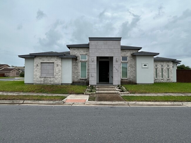 Photo - 4105 Lake View Dr House