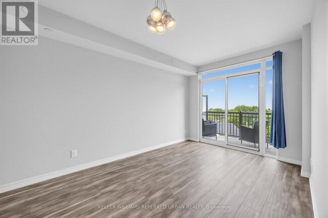 Photo - 3563 Lake Shore Blvd W Unit 708