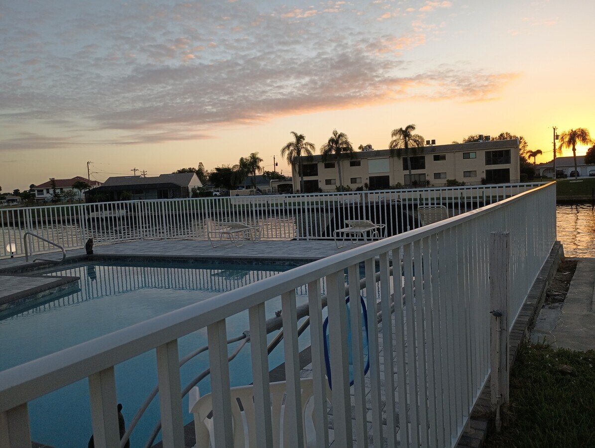 Photo - 3708 SE 12th Ave Unit 104B