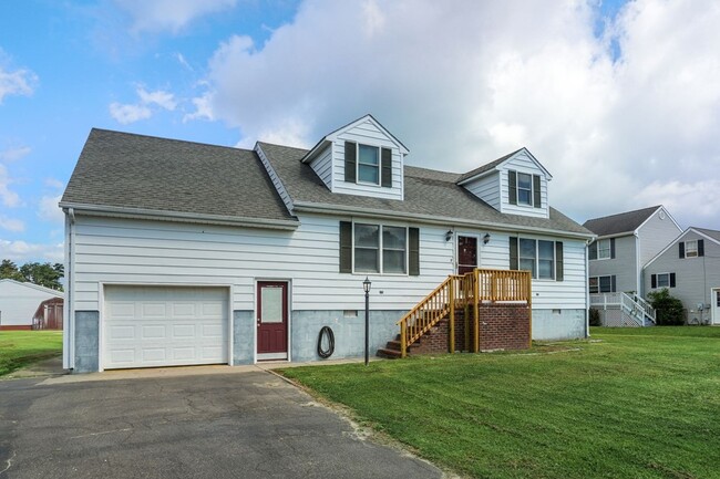 Photo - 5457 Warren St