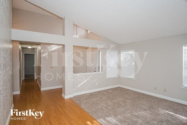 Photo - 357 Orchard Ct