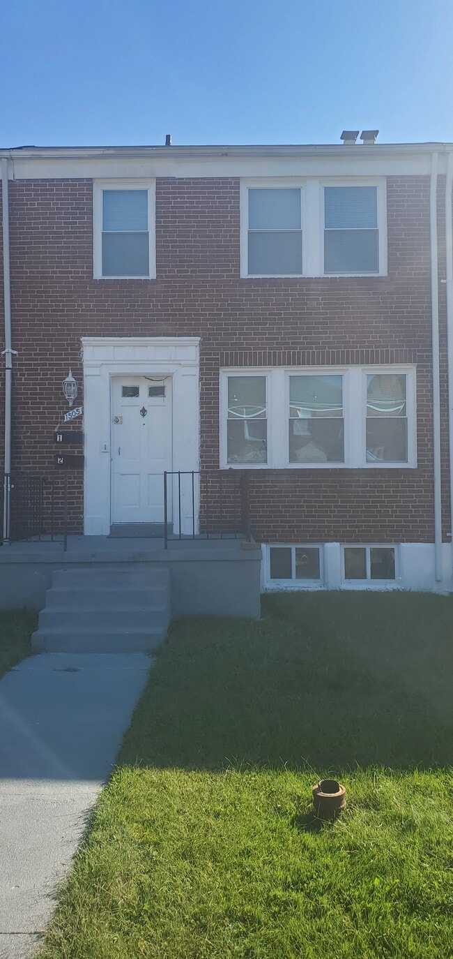 Photo - 1505 Medford Rd