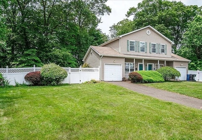 Photo - 73-81-81 Mariners Ct