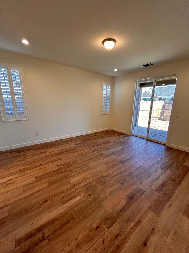 Photo - Beautiful home for rent in gated community in Visalia