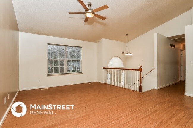 Photo - 31 Civic Park Ct