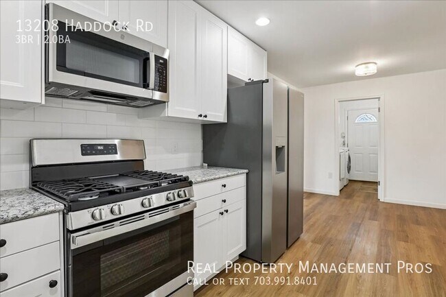 Photo - 13208 Haddock Rd