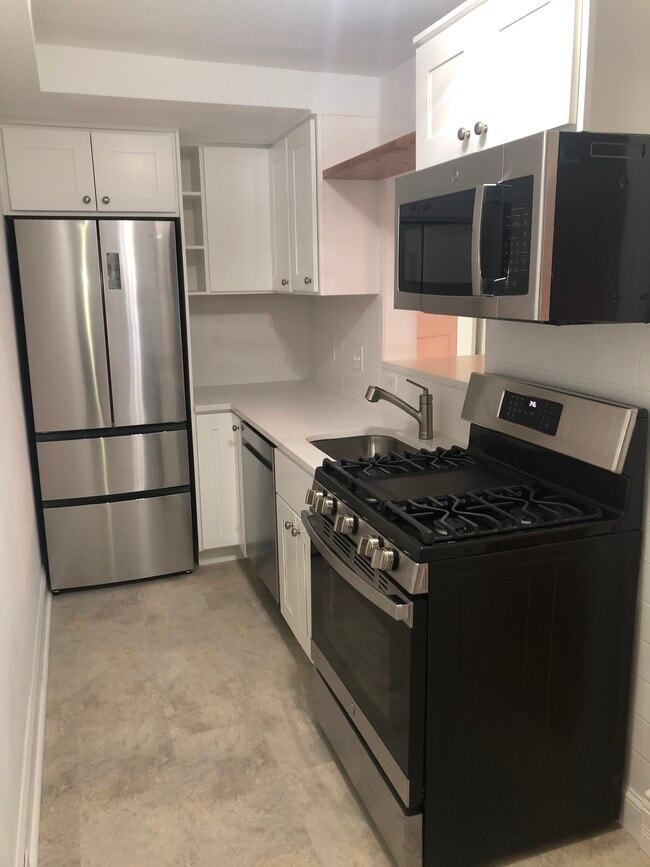 Photo - 2508 Cliffbourne Pl NW Unidad Garden Apartment