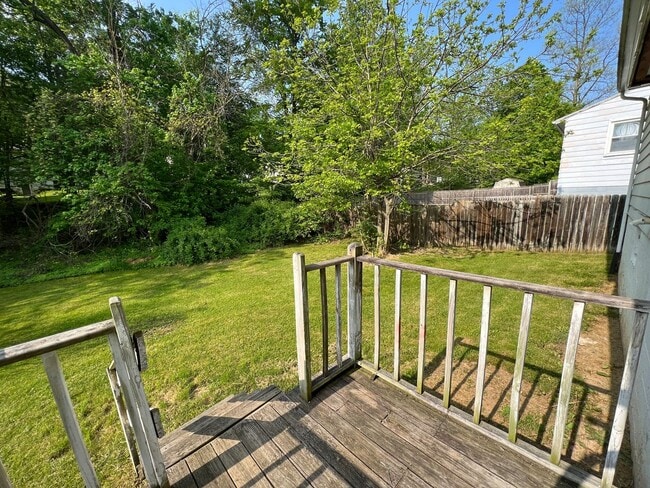 Photo - Nice 3 Bedroom Bi-Level with Garage!