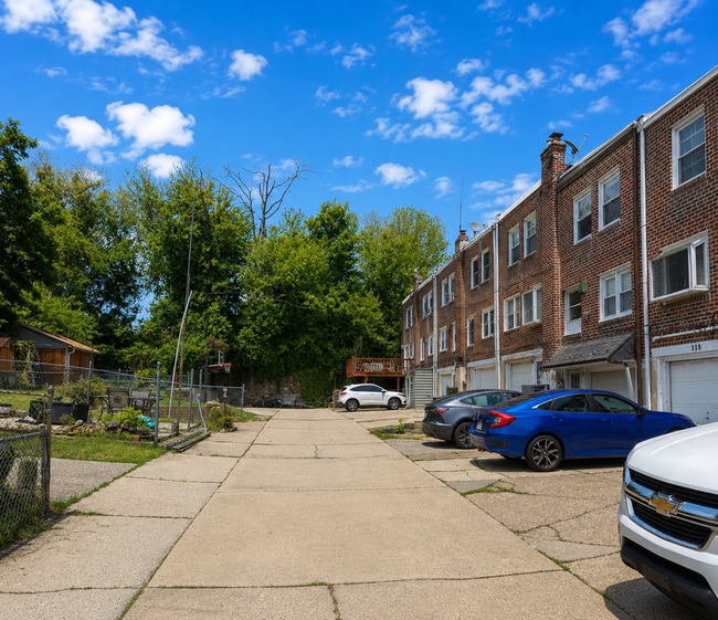 Photo - 356 Krams Ave
