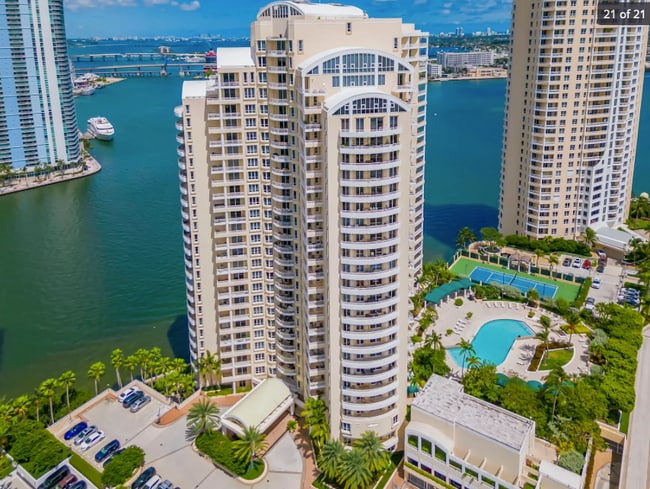 Photo - 888 Brickell Key Dr Unit 1004