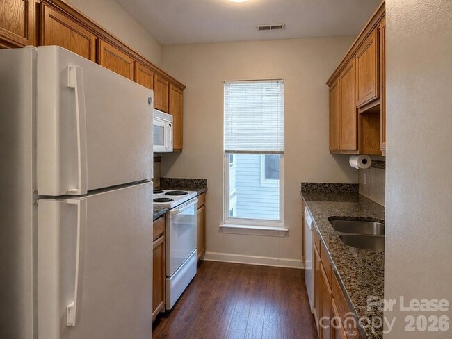 18710 Oakhurst Blvd Unit 3A