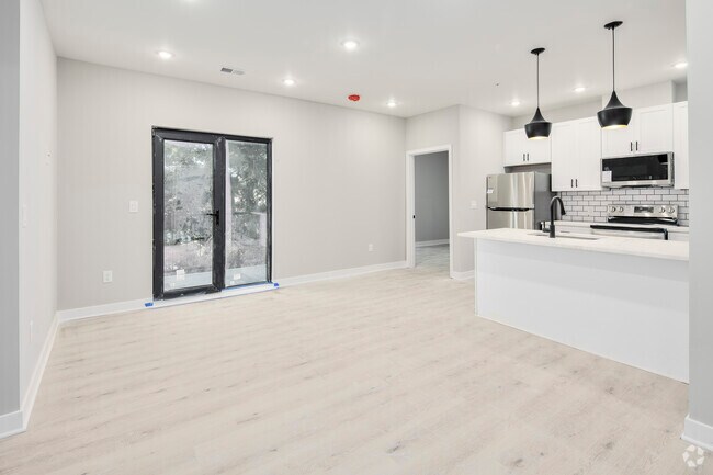 2 habitaciones, 2 baños - 850 pies cuadrados - Cocina / Comedor - 317 Kennedy St NW