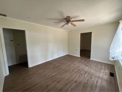 Photo - 2871 New Clinton Rd