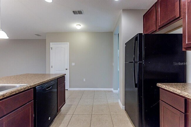 Photo - 220 Primrose Dr