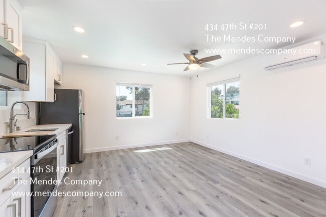 Building Photo - 434 47th St Unit 201