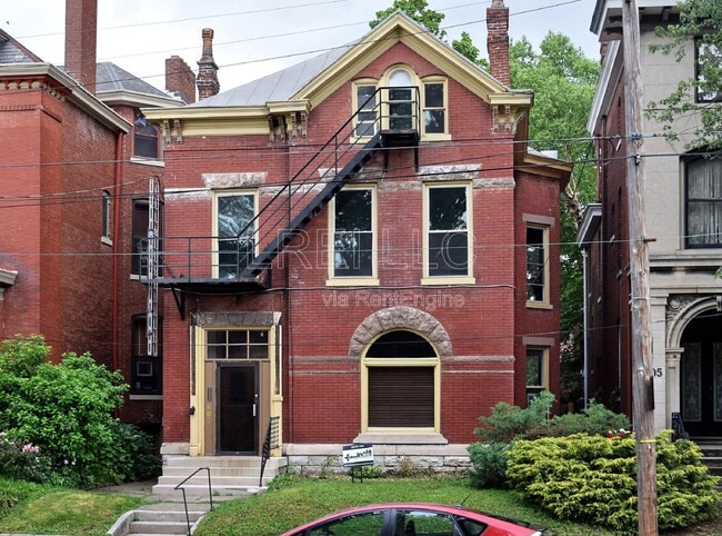 Building Photo - 607 St Catherine St Unit 2
