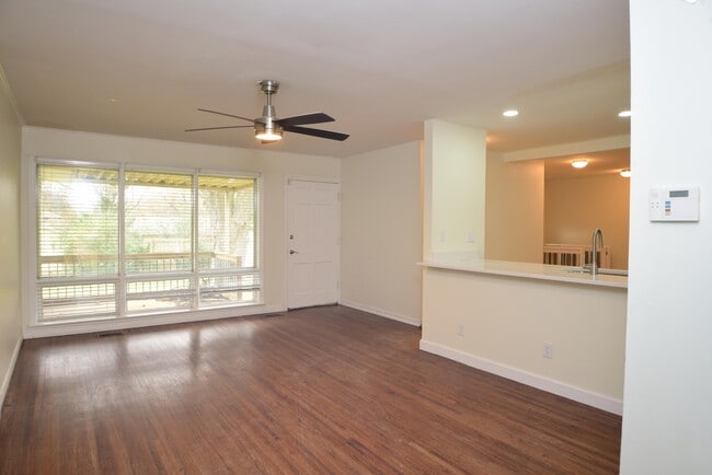 Photo - 3522 S Toledo Ave