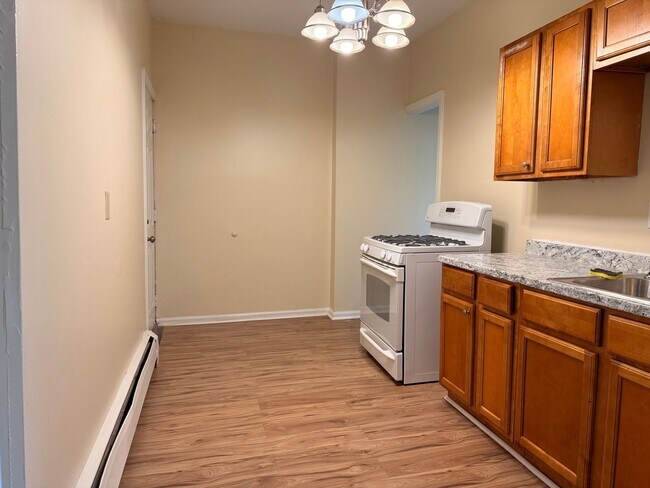 476 Wethersfield Ave Unit 2nd Fl