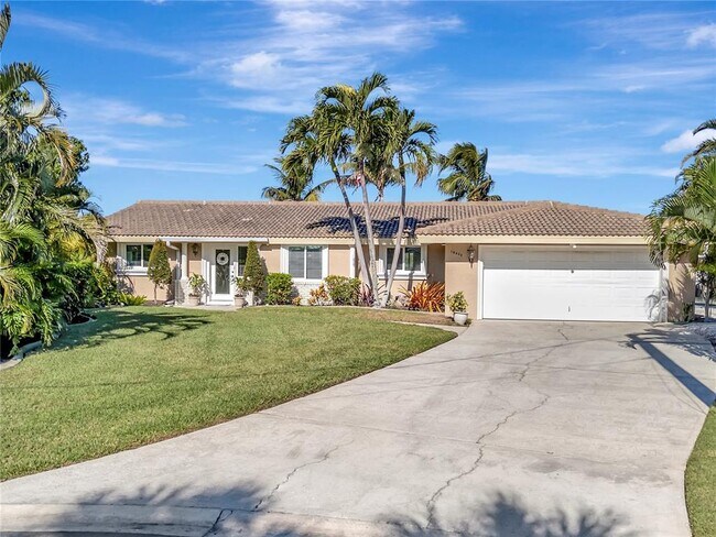 Photo - 10432 Sandpiper Rd W