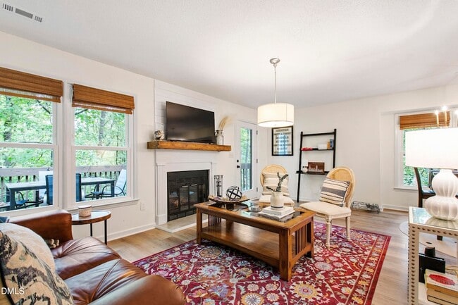 Photo - 115 Inverness Ct