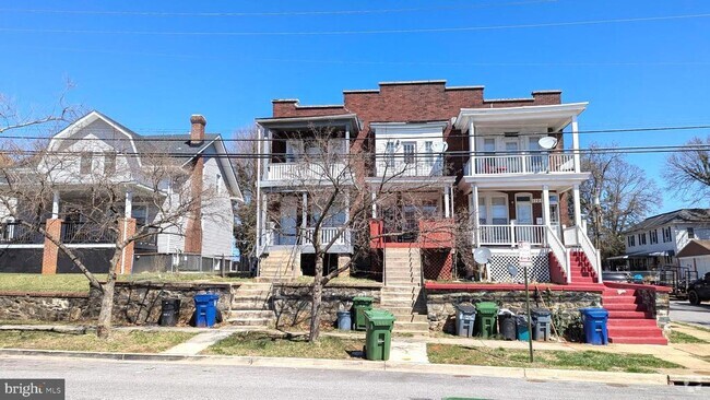 Building Photo - 1105 Walnut Ave Rental
