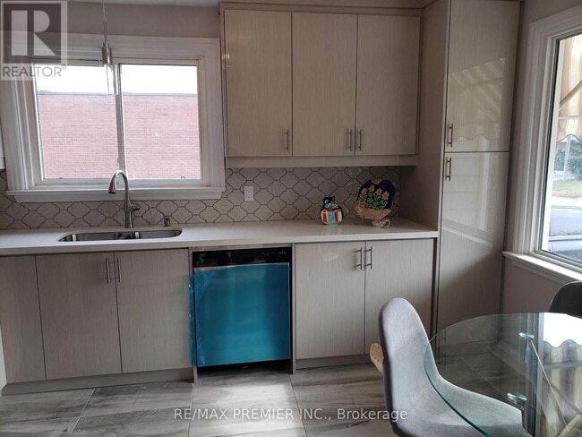 Photo - 40 Byng Ave
