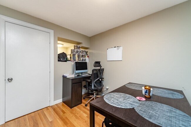 Photo - 30-34 E Concord St Unit #6