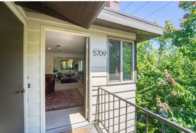 Building Photo - 5701 17th Ave NW Unit 5709