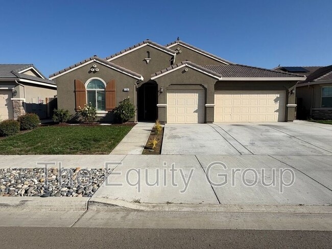 Building Photo - 1724 W Sedona Ave