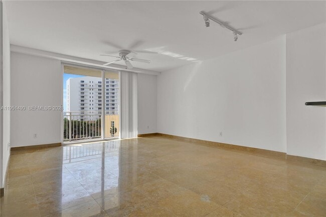 Photo - 770 Claughton Island Dr Unit 906