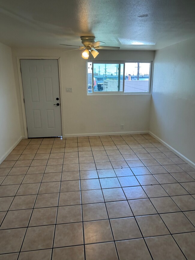 Photo - 12940 S Prairie Ave Unit C