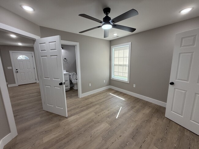 Photo - 67 Siltstone Ln