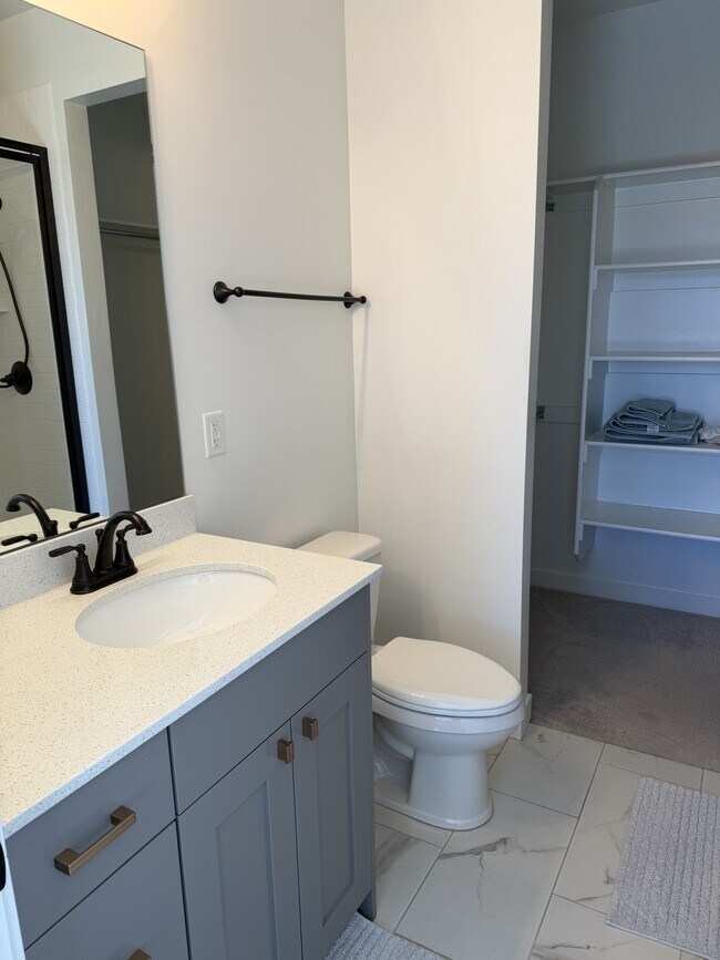 Photo - 11422 S Lake Run Rd