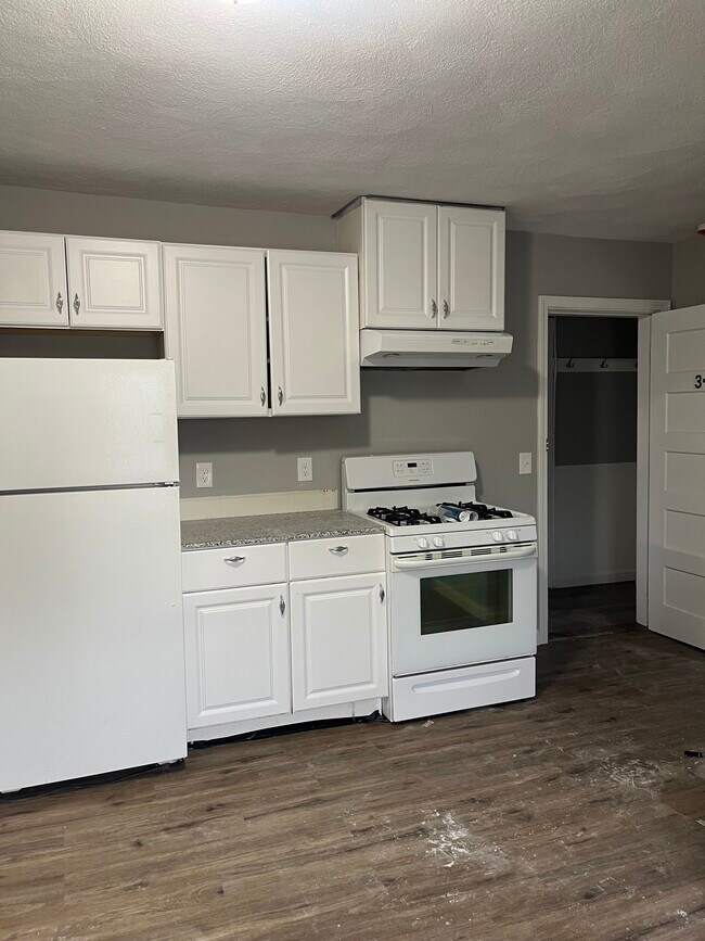 Photo - 10 Wakefield Ave