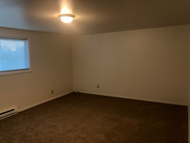 Photo - Large upstairs 2 bedroom apartment!