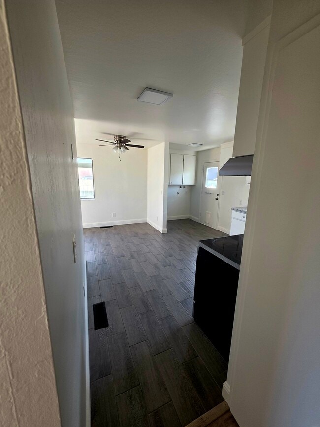 Photo - 327 N Lincoln Ave Unit 327 North