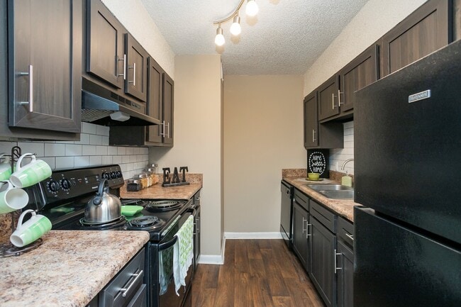 Photo - The Village at Crestview Apartments