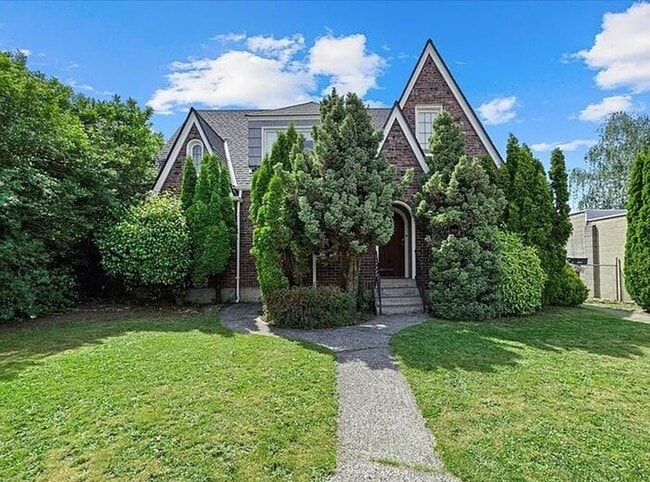 Building Photo - FREE 1st MONTH RENT!! Nice 1 Bed, 1 Bath U... Rental