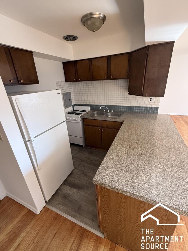 Photo - 6250 N Kenmore Ave Unit 411