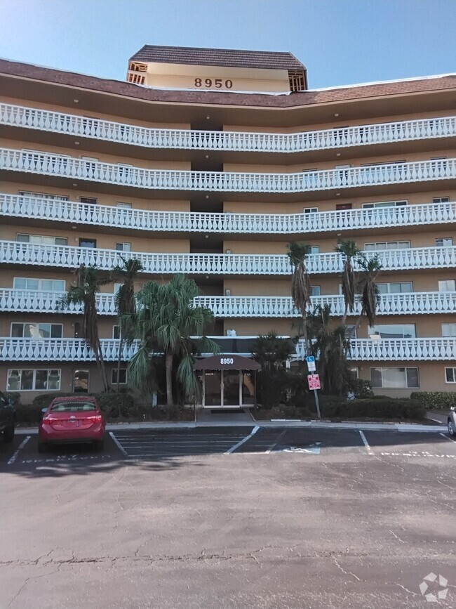 Building Photo - "$200 move in special. Spacious 2-Bed, 2-B... Unit #703 Rental