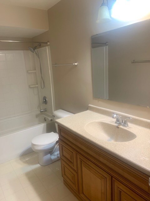 Bathroom - 4214 Eastridge Dr Unit 4216