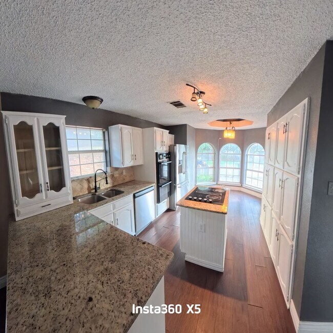Photo - 1454 Cromwell Ct