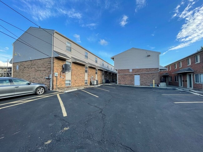 Photo - 84 W 9th Ave Unit B