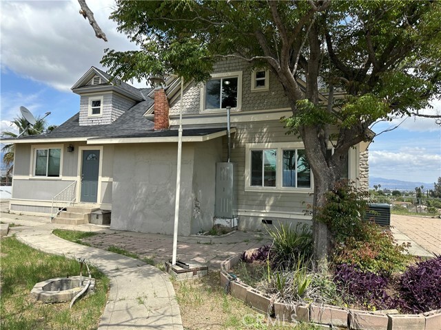 Building Photo - 182 S Rancho Ave