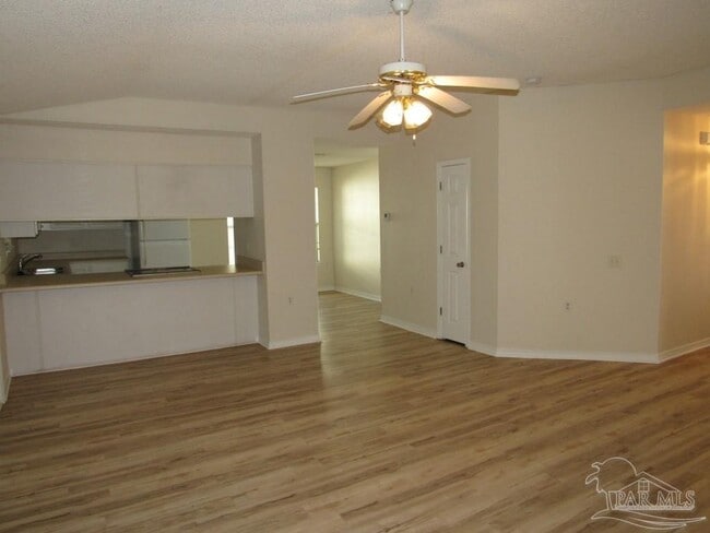 Photo - 10156 Crest Ridge Dr